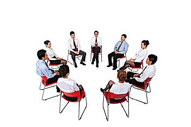 易上手难精通 解析《逐光之旅》“受苦”设定